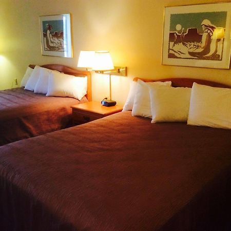 Forty Club Inn Deerwood Екстер'єр фото